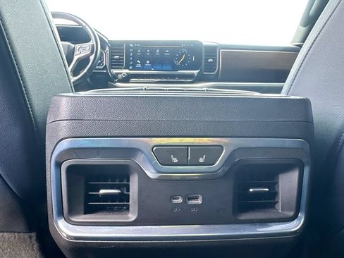 Used 2022 Chevrolet Silverado 1500 High Country w/ High Country Premium Package AWD/4WD image 24