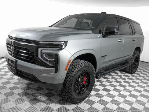 Used 2026 Chevrolet Tahoe RST w/ RST Performance Edition AWD/4WD image 9