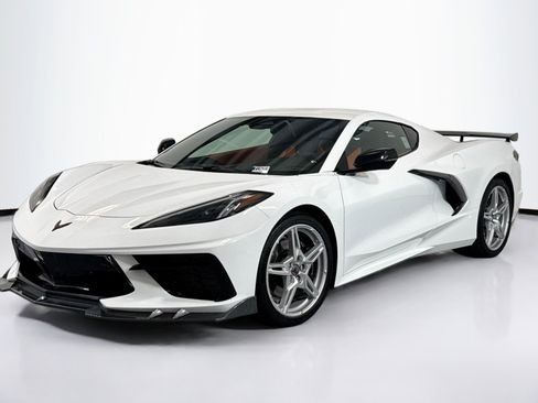 Used 2025 Chevrolet Corvette Stingray Premium Cpe w/ Z51 Performance Package image 1