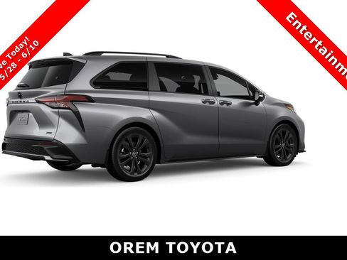 New 2026 Toyota Sienna XSE FWD image 10