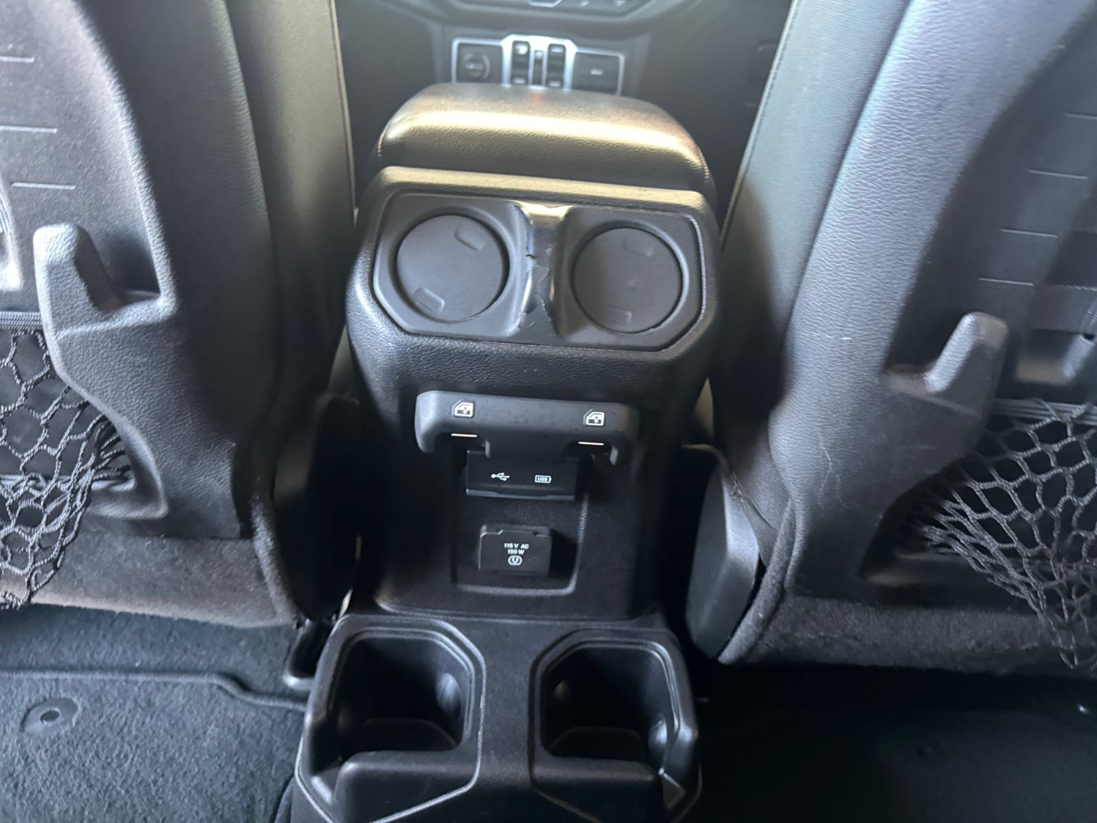 Used 2018 Jeep Wrangler Unlimited Rubicon AWD/4WD image 25
