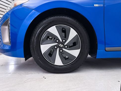 Used 2018 Hyundai Ioniq SEL w/ SEL Tech Package 02 FWD image 9