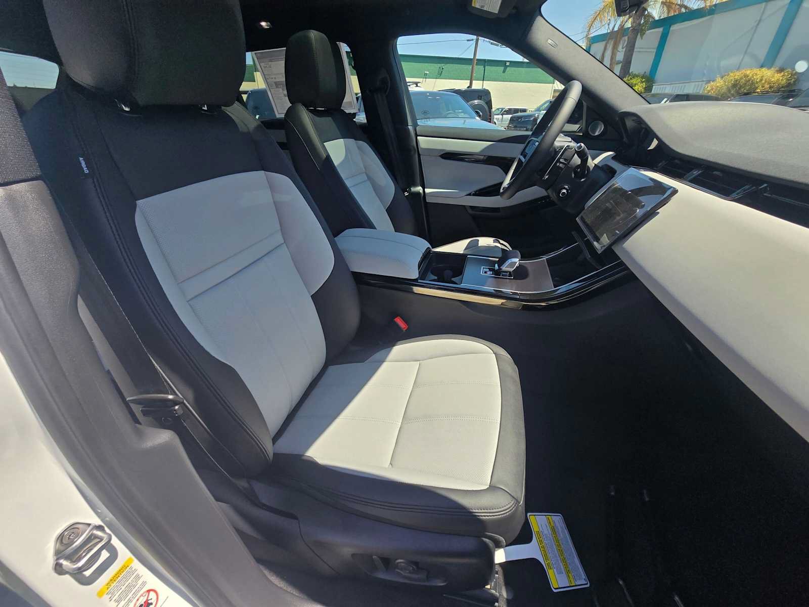 New 2026 Land Rover Range Rover Evoque Dynamic SE AWD/4WD image 10