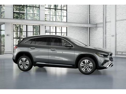 New 2026 Mercedes-Benz GLA 250 4MATIC image 14