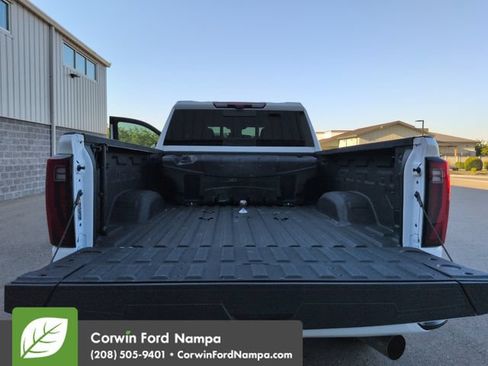 Used 2025 GMC Sierra 3500 Denali AWD/4WD image 28