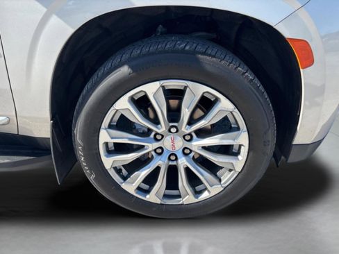 Used 2023 GMC Yukon XL Denali image 57