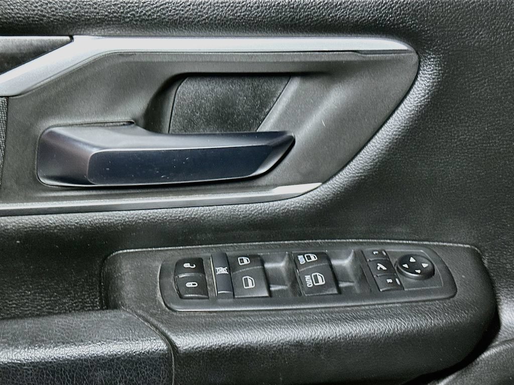 Used 2020 RAM 1500 Big Horn AWD/4WD image 15