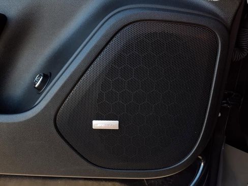 Used 2021 Chevrolet Blazer RS w/ Enhanced Convenience Package image 18