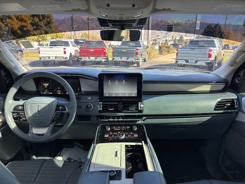 Used 2018 Lincoln Navigator Black Label w/ Cargo Package image 14