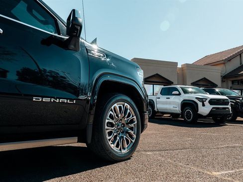 Used 2023 GMC Sierra 1500 Denali Ultimate image 15