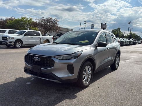 Used 2024 Ford Escape Active AWD/4WD image 7
