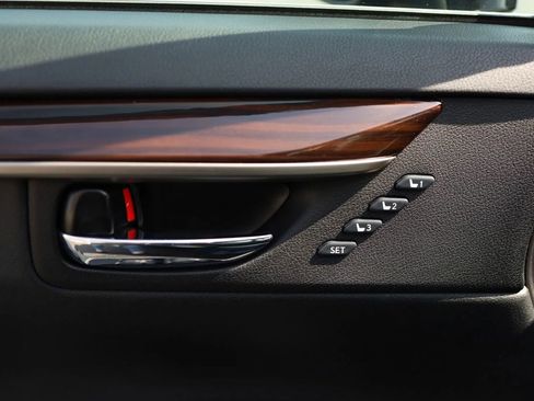 Used 2016 Lexus ES 350 image 10