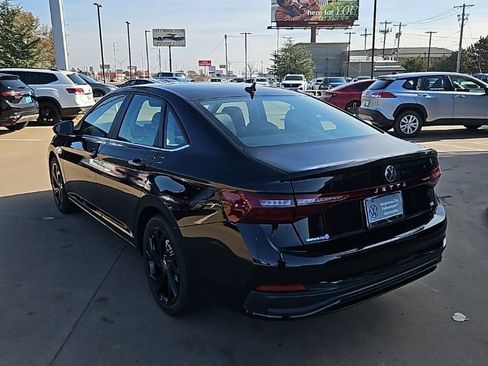 New 2026 Volkswagen Jetta SE FWD image 7