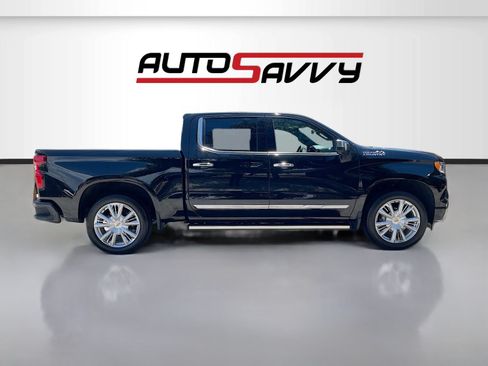 Used 2025 Chevrolet Silverado 1500 High Country AWD/4WD image 8