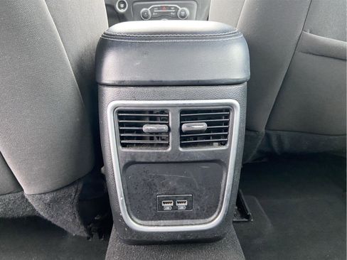 Used 2023 Dodge Charger SXT image 17