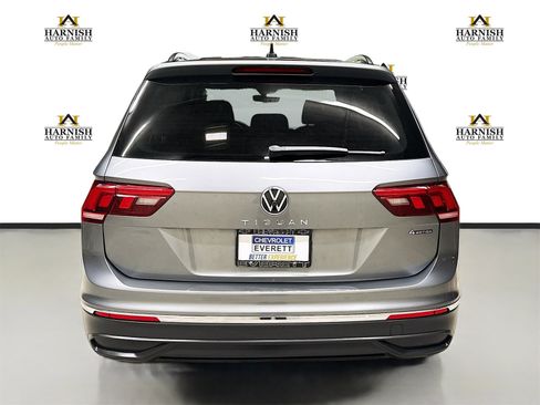Used 2022 Volkswagen Tiguan S image 6