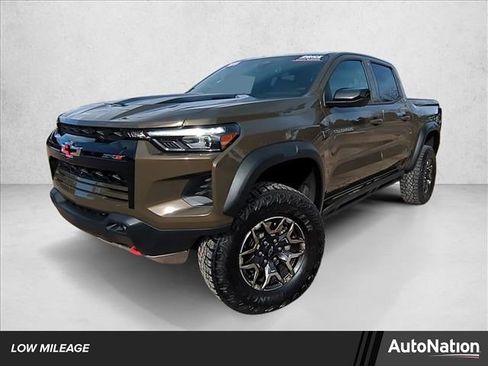 Used 2025 Chevrolet Colorado ZR2 w/ Technology Package image 1