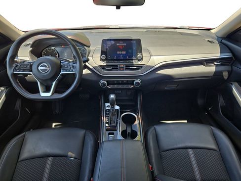 Used 2023 Nissan Altima 2.5 SR AWD/4WD image 9