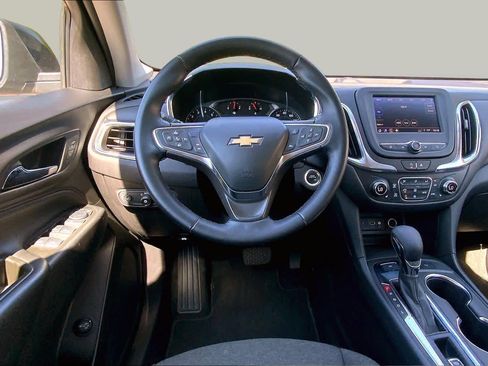 Used 2024 Chevrolet Equinox LT AWD/4WD image 6