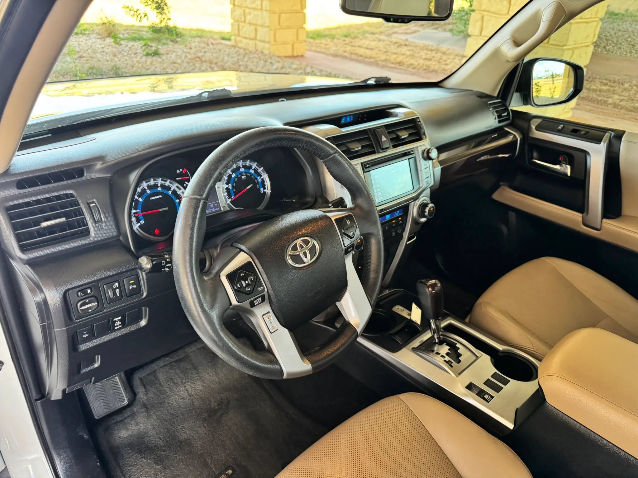 Used 2018 Toyota 4Runner Limited RWD image 10