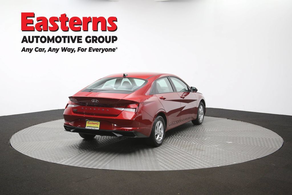 Used 2023 Hyundai Elantra SE w/ Cargo Package FWD image 41