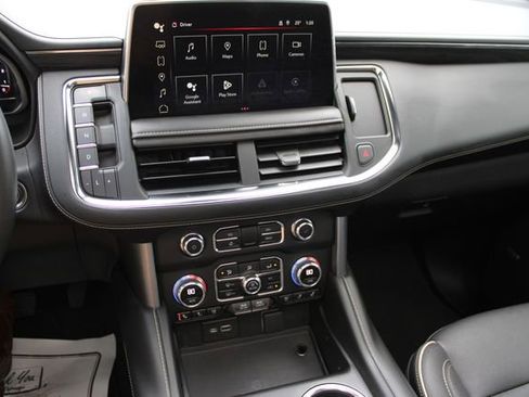 Used 2023 GMC Yukon SLT image 16