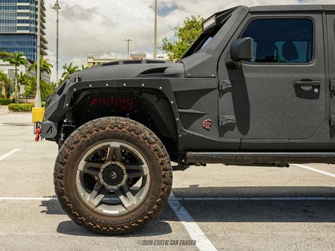 Used 2021 Jeep Gladiator Sport AWD/4WD image 4
