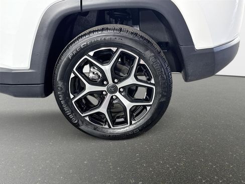 Used 2025 Jeep Compass Limited AWD/4WD image 30