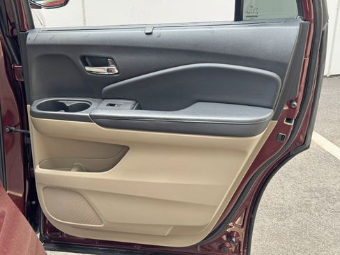 Used 2021 Honda Pilot Touring image 49