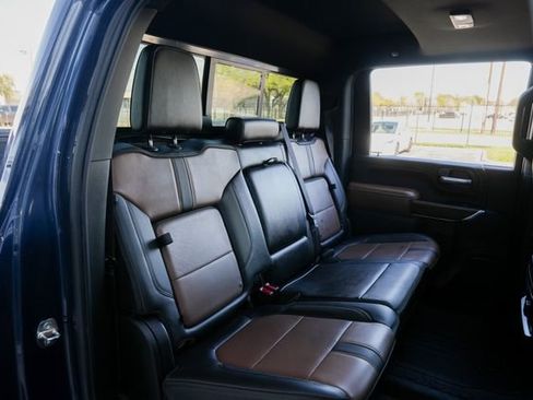 Used 2022 Chevrolet Silverado 3500 High Country image 33