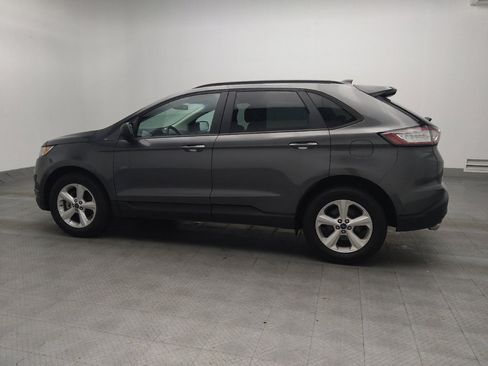 Used 2017 Ford Edge SE FWD image 3