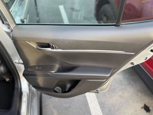 Used 2024 Toyota Camry SE image 24