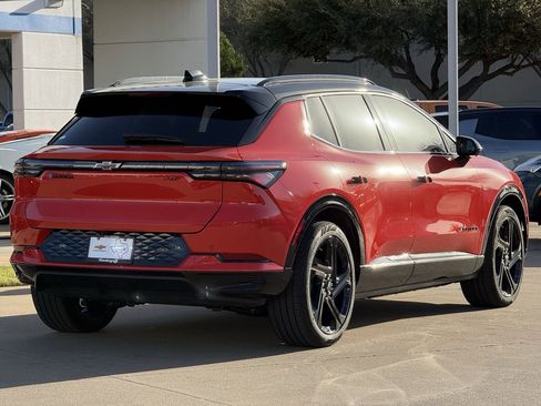 New 2026 Chevrolet Equinox EV RS image 4