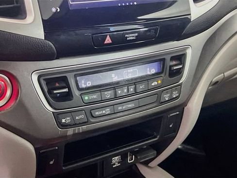 Used 2020 Honda Ridgeline RTL image 12