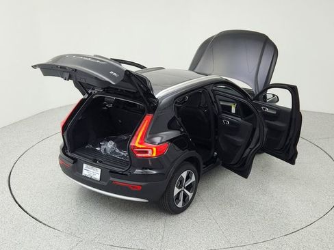 New 2025 Volvo XC40 B5 Core w/ Climate Package image 16