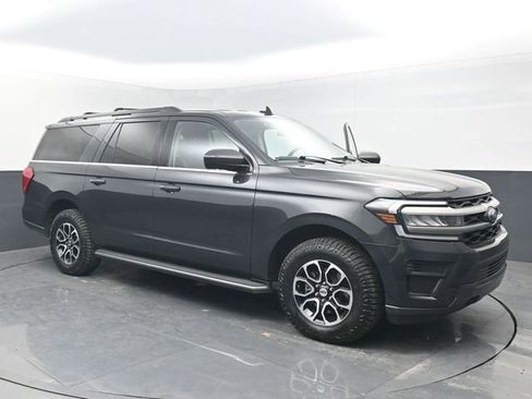 Used 2023 Ford Expedition Max XLT AWD/4WD image 7