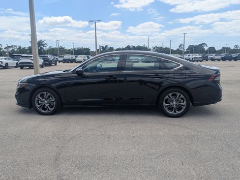 Used 2025 Honda Accord EX-L image 7