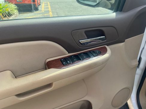 Used 2008 GMC Yukon SLE RWD image 13