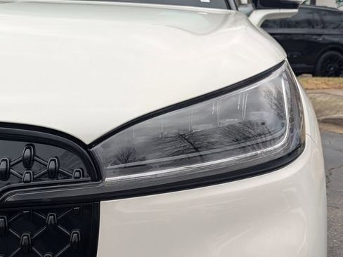 New 2026 Lincoln Aviator AWD image 10