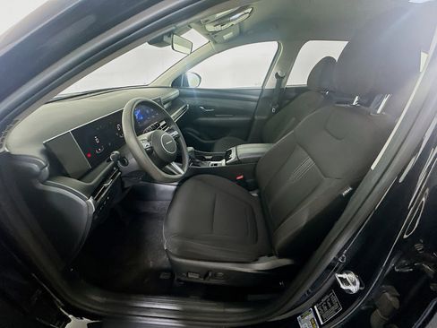 Used 2025 Hyundai Tucson SEL FWD image 13