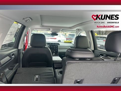 New 2026 GMC Terrain Denali w/ LPO, Floor Liner Package image 37