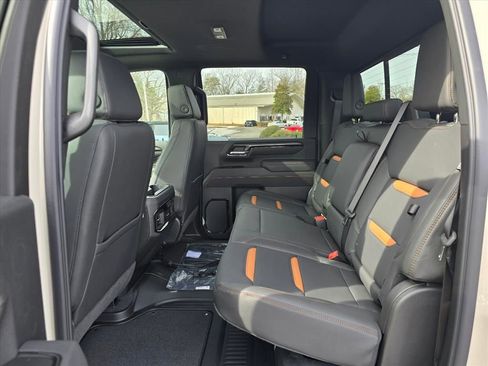 New 2026 GMC Sierra 2500 AT4 w/ Technology Package image 9