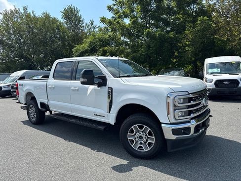 Used 2025 Ford F250 Lariat AWD/4WD image 1