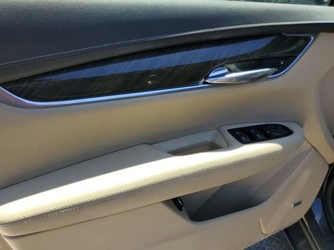 Used 2019 Cadillac XT5 FWD image 20