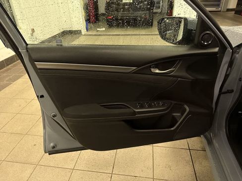 Used 2017 Honda Civic EX image 29
