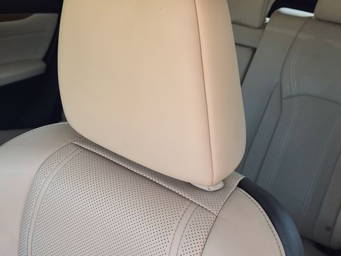 Used 2017 Lexus RX 450h AWD image 19