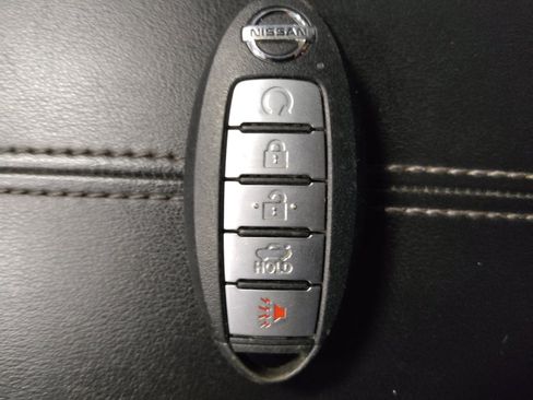 Used 2023 Nissan Sentra SV w/ All-Weather Package FWD image 32