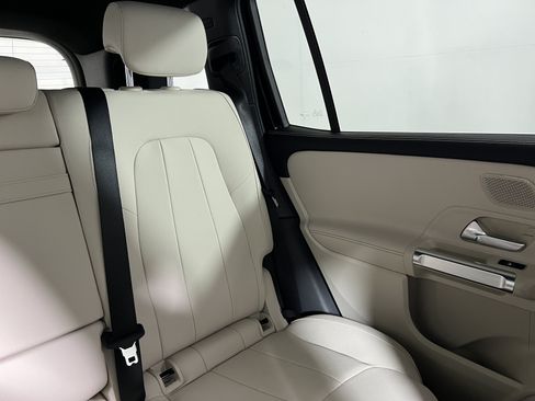 Used 2026 Mercedes-Benz GLB 250 image 15