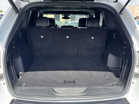 Used 2021 Jeep Grand Cherokee Limited X RWD image 35