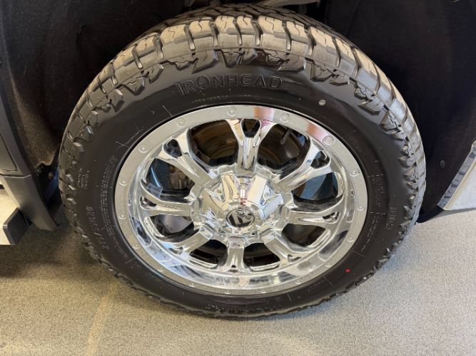 Used 2019 GMC Sierra 1500 SLE w/ SLE Value Package AWD/4WD image 9